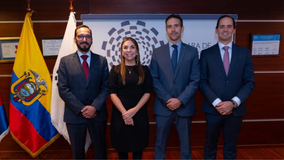 CIP llama al sector empresarial a defender la democracia y cuestiona falta de certezas ante crisis eléctrica
