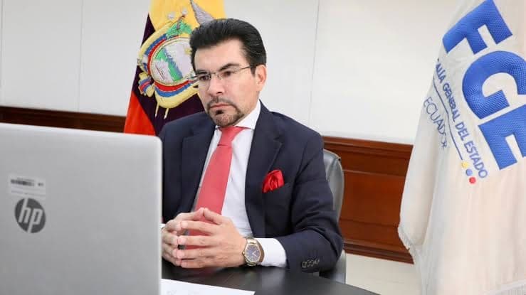 Carlos Alarcón