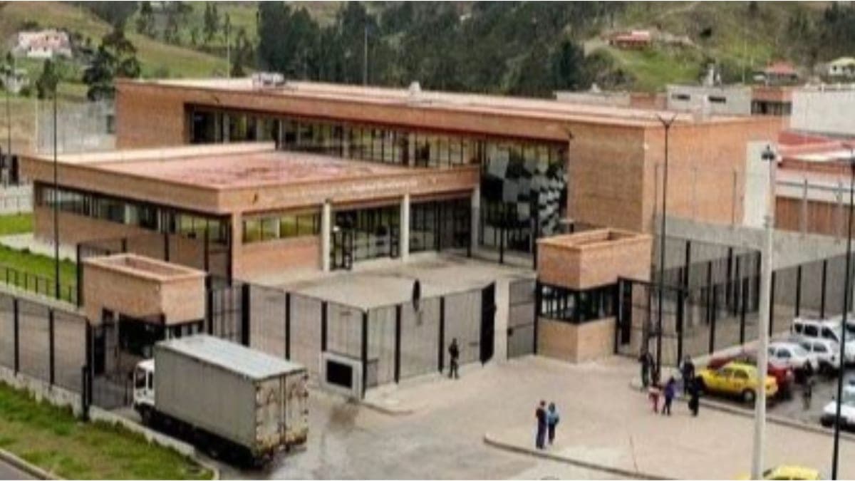 Seis presos murieron por asfixia mecánica en Turi, confirma el gobernador del Azuay