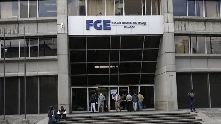 Fiscalía investiga al juez Renán Andrade por presunto enriquecimiento ilícito y allana su vivienda