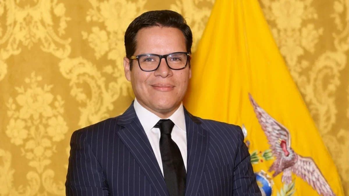 José Julio Neira vincula contratos de CELEC con una presunta red de desvío de fondos