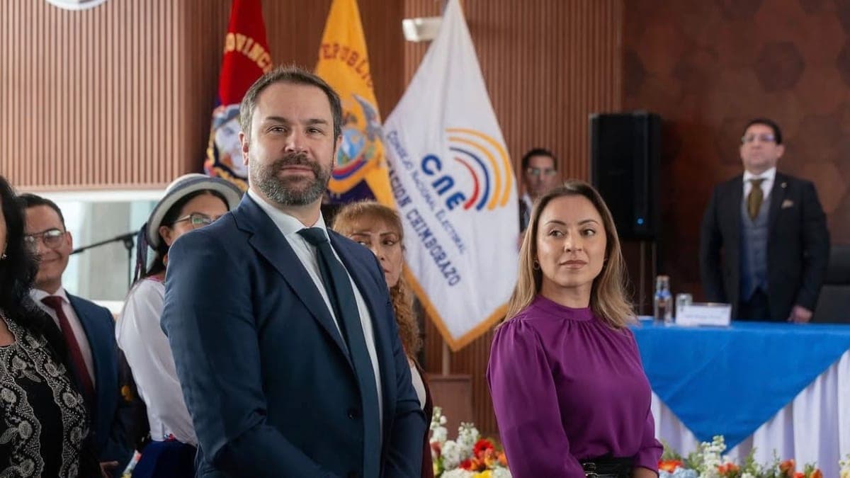 Empresa panameña que compró acciones de Galamedios tiene como apoderado al esposo de Mishel Mancheno