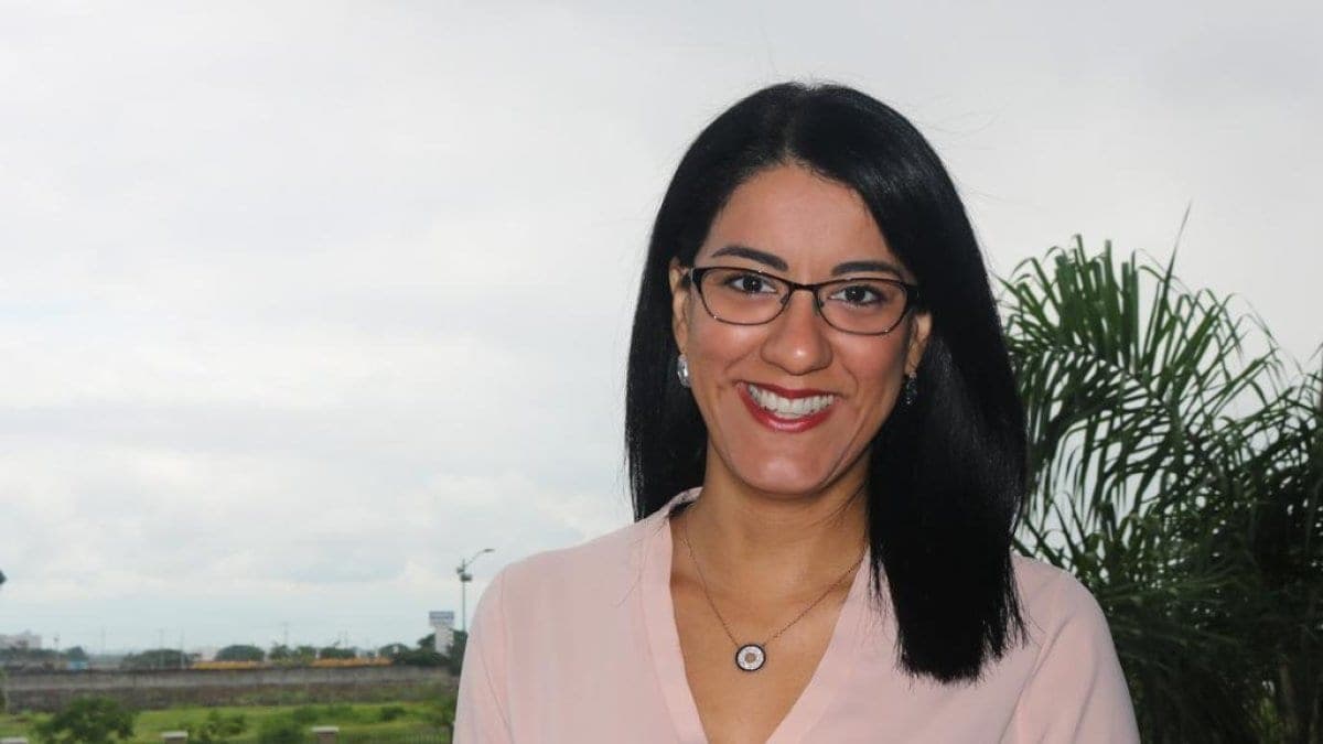 Gilda Alcívar pide separar a docente de la Universidad de Cuenca tras protesta contra Noboa